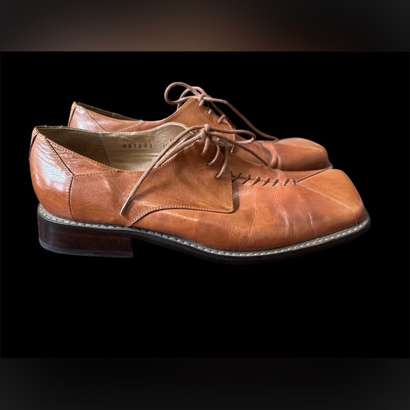 Elegant Giorgio V Styled in Italy Shoes - Picture 1 of 6